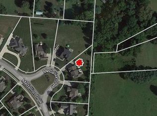 5036 Medallion Dr W, Westerville, OH 43082