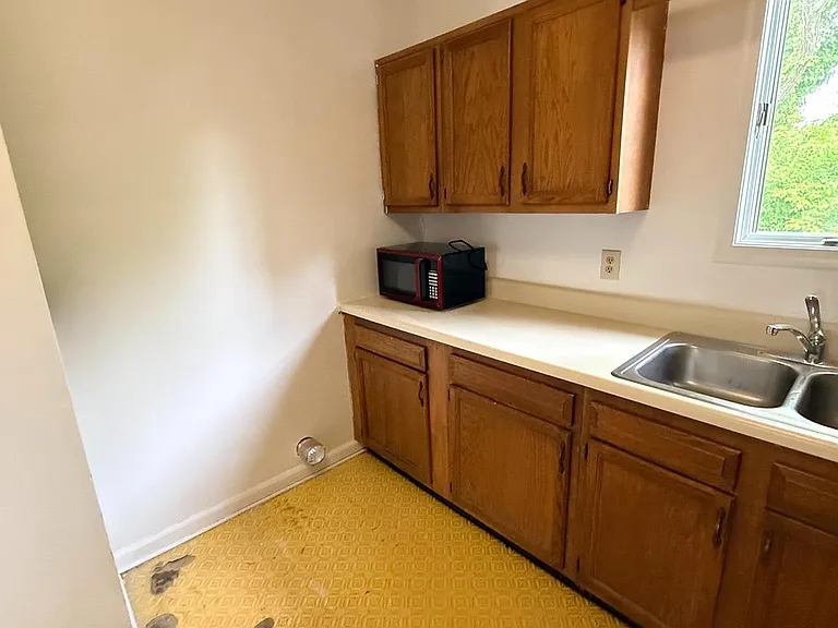1134 E Park Ave — Photo 10