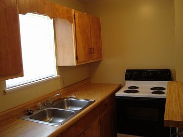 2nd image of 604 E Madison St APT 14