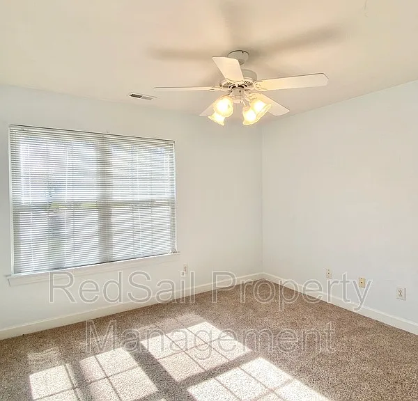 500 Windward Dr — Photo 12