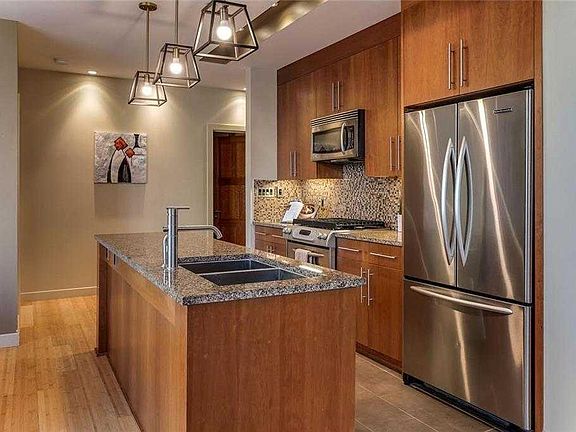 3rd image of 701 N 3rd Ave SW #204