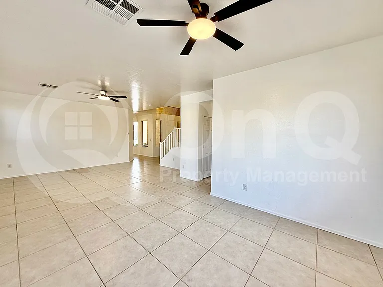 9940 E Medina Ave — Photo 7