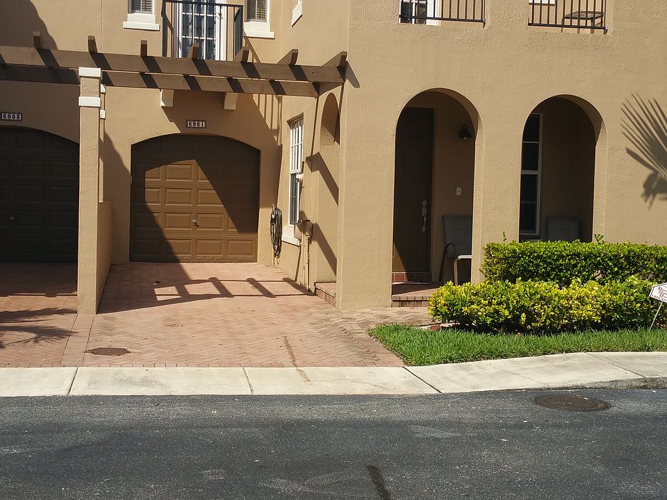 1st image of 6981 Julia Gardens Dr