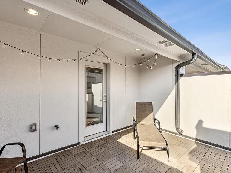 626 Dalton Ln — Photo 25
