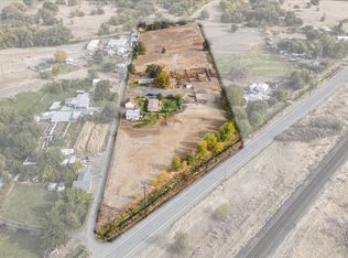 100 Gordon Ln, Wapato, WA 98951