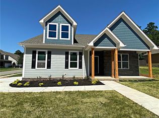 3903 13th St NE, Hickory, NC 28601