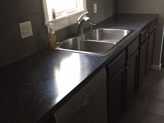 4th image of 5125 Parish Dr