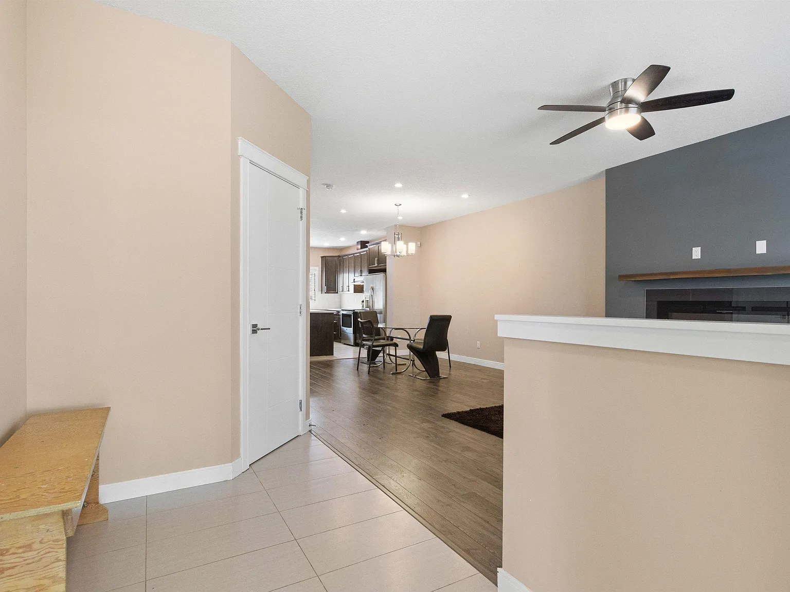 3 bed, 2.5 bath, 1688 sqft, $2,600 — Photo 4