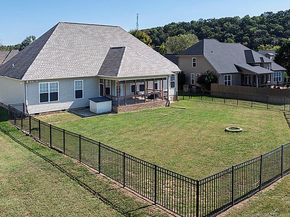 4th image of 152 Winding Glen Dr NW