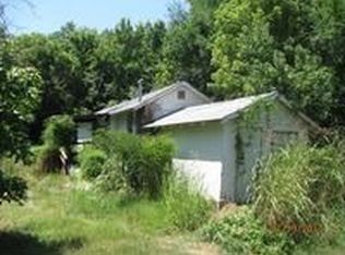 504 1/2 Roark St, Anderson, MO 64831