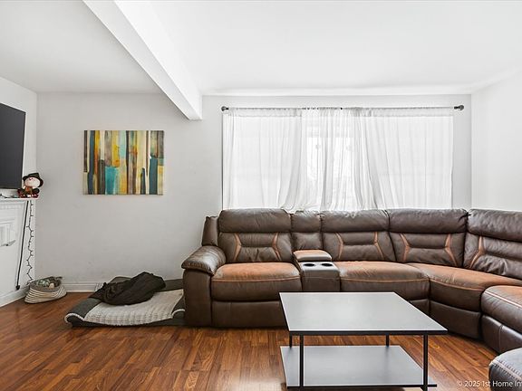 5th image of 5649 W 87th Pl