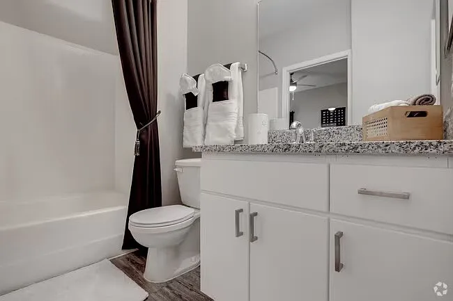 The Cove Apartments — Photo 19