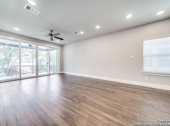5th image of 445 Natalen Ave