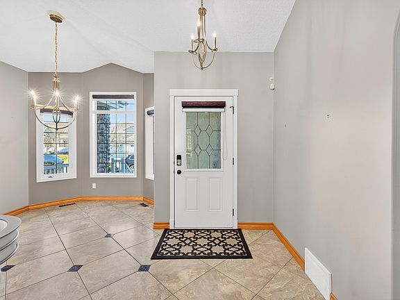 5th image of 18 Briarwood Way