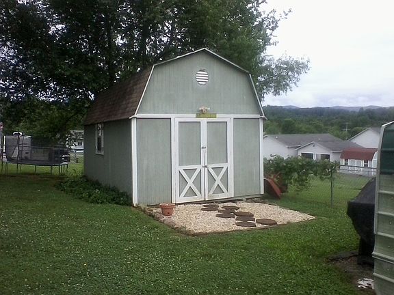 2nd image of 1412 Blue Forest Ln