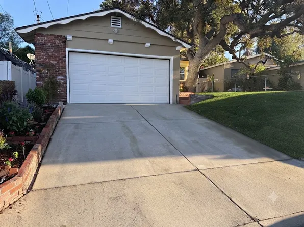 727 Brossard Dr, Thousand Oaks, CA 91360