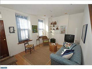 5th image of 105 W Mount Airy Ave