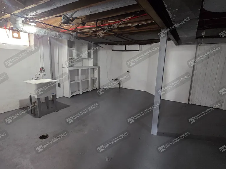 8891 Whitcomb St — Photo 20