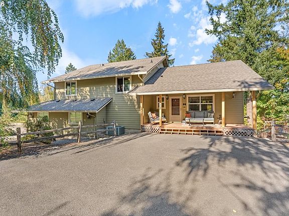 3rd image of 1002 NW 189th St