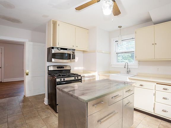 5th image of 34 Clifton Pl