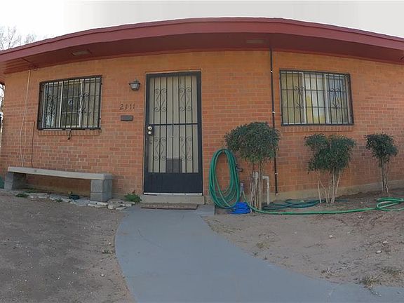 4th image of 2111 N Campbell St
