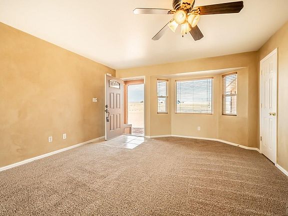 5th image of 838 E Heron Dr
