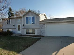 252 E North St, Poynette, WI 53955