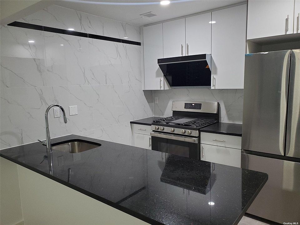 1st image of 144-27 Sanford Ave #2