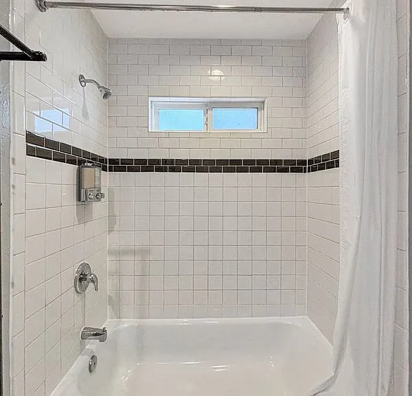 4214 Cleveland Ave — Photo 9