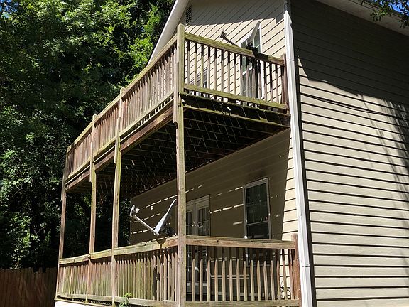 4th image of 1600 N Ave NW