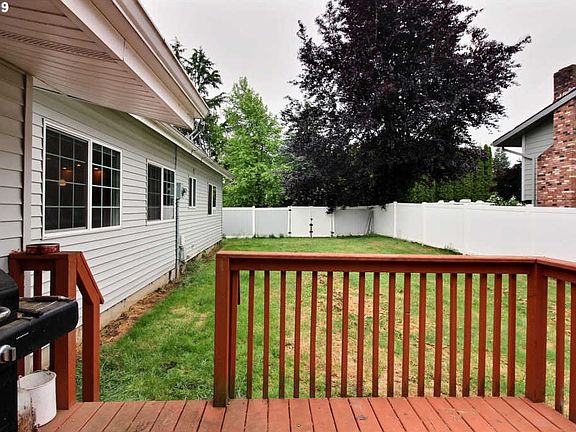 5th image of 15208 NE 76th St