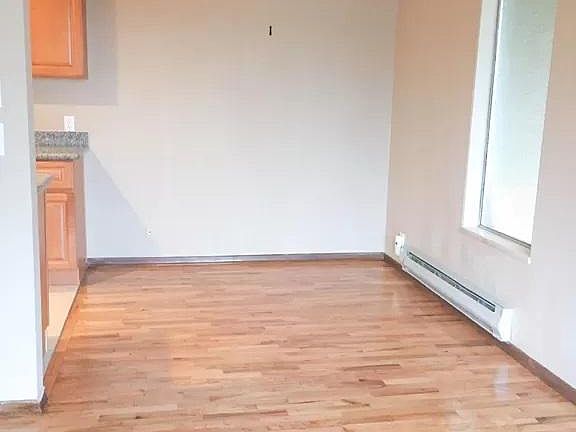 3rd image of 3009 21st Ave W #1
