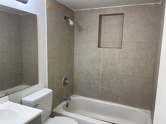 5th image of 295 Citrus Dr