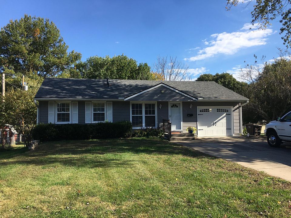 1st image of 637 N Wigwam Ct