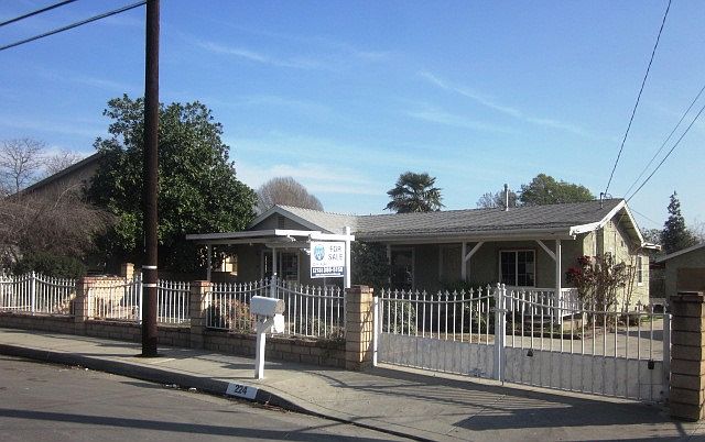 2nd image of 224 Collwood Ave