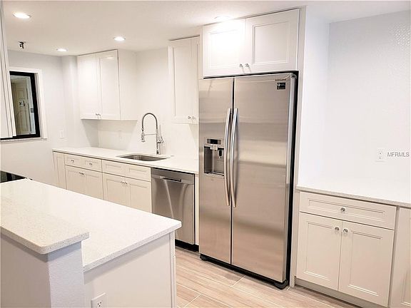 3rd image of 1104 Benjamin Franklin Dr APT 318