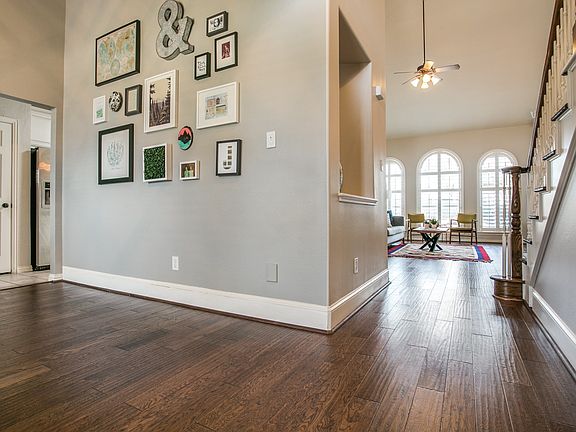5th image of 2608 Edgeview Ct