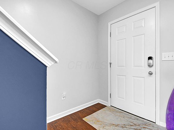 3rd image of 121 Halcyon Dr