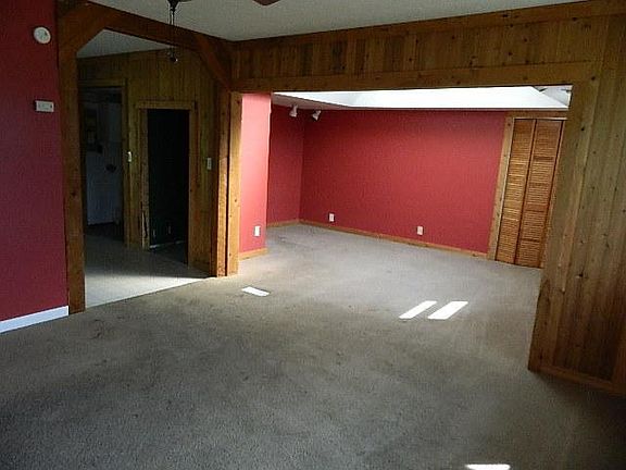 2nd image of 930 Wilshire Dr