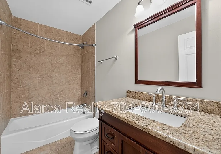 17420 Baldwin Hall Dr — Photo 26