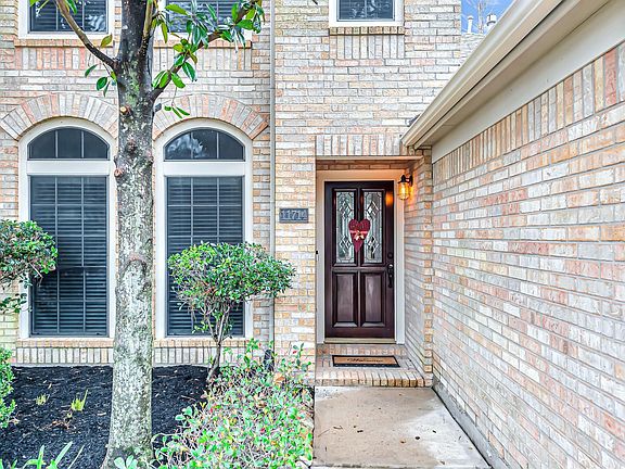 2nd image of 11714 Lochberry Ct