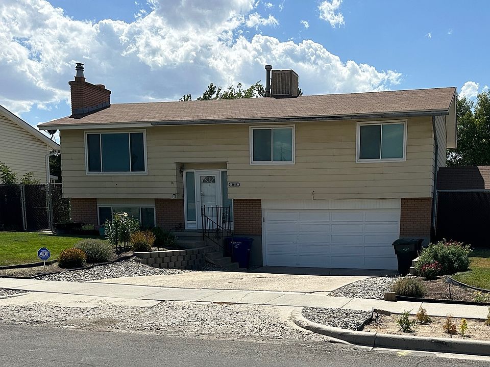 1st image of 4408 S Bourdeaux Way