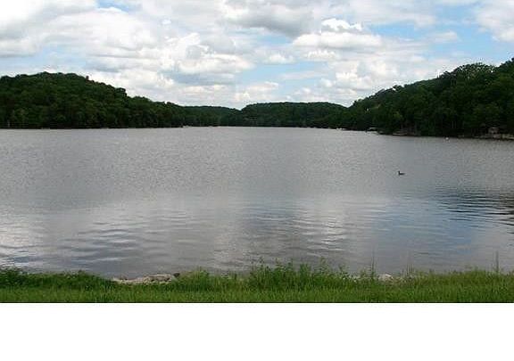 5th image of Lake Sherwood #1362