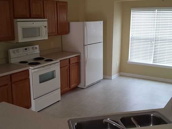 4th image of 3157 Ivey Wood Ln