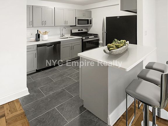 3rd image of 340 E 74th St APT 8C