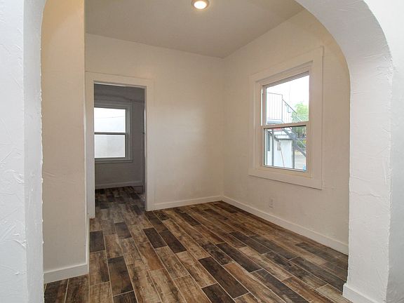 2nd image of 2315 Montana Ave Unit 2