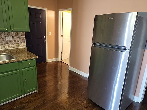 3rd image of 2151 W 21st St #2
