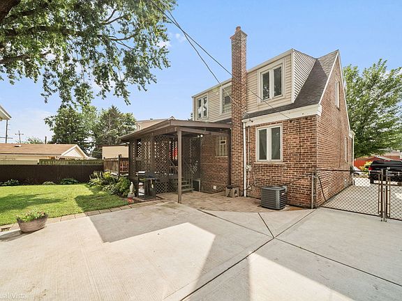 5th image of 6435 S Lawler Ave
