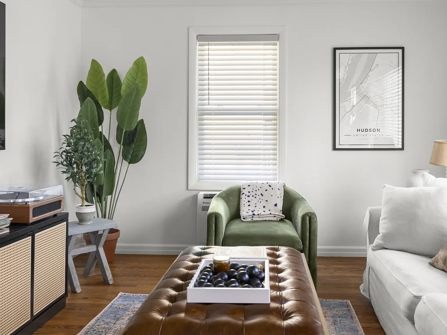 7 Charles Street - 1 — Photo 3