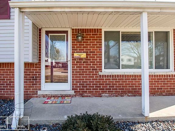 3rd image of 31144 31144 Nelson Dr
